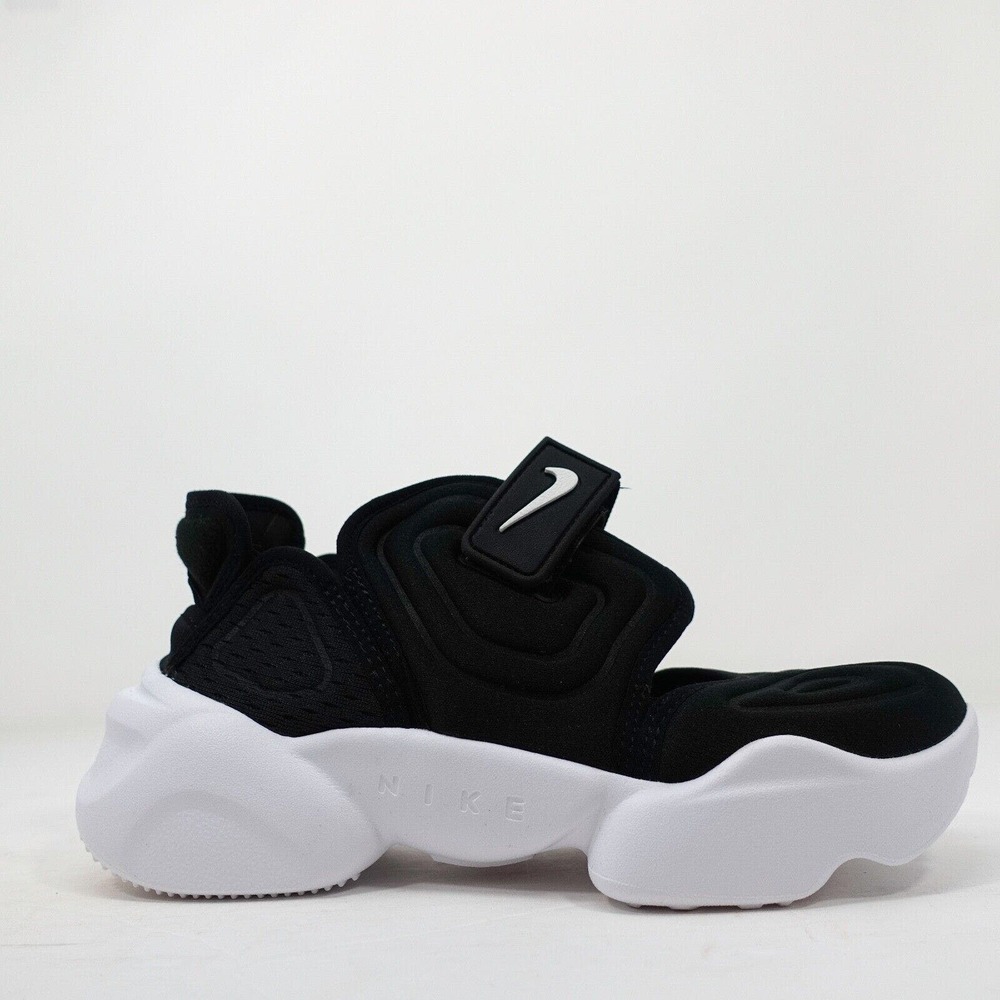 Nike Aqua Rift Black White Split Toe Water Shoes BQ4797 002 Womens Size 5.5